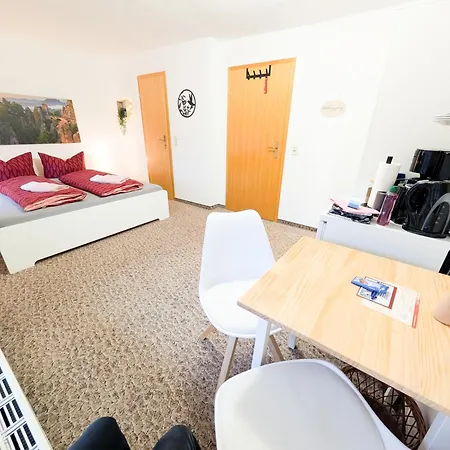 L4 - Urlaubsmagie - Kleine Am Wanderweg